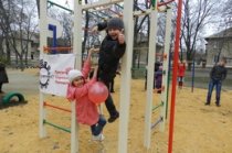 Метинвест открыл в Комсомольском новую детскую площадку