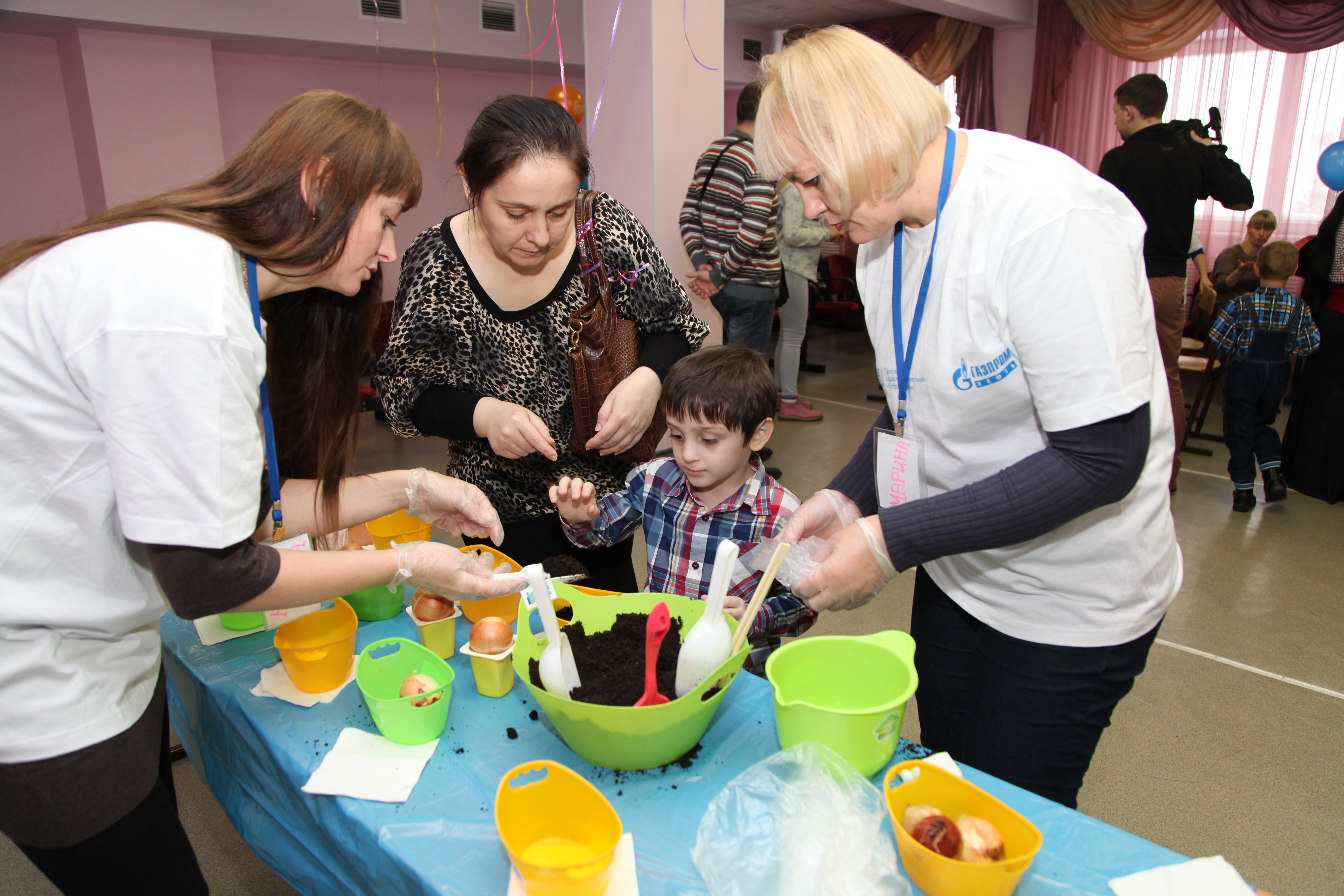 Сотрудники «Газпромнефть-Муравленко» приняли участие в волонтерской акции для детей с ограниченными возможностями здоровья