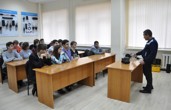 «Ростелеком» в Краснодаре научил студентов-связистов сварке оптики