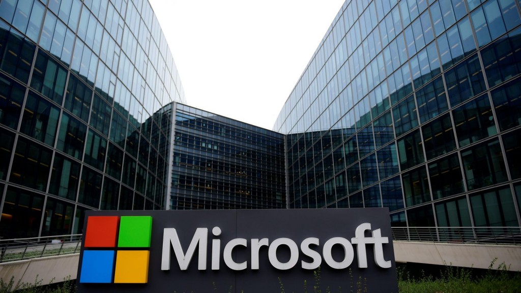 Социальная ответственность: Microsoft заставил всех поставщиков оплачивать своим сотрудникам декретный отпуск