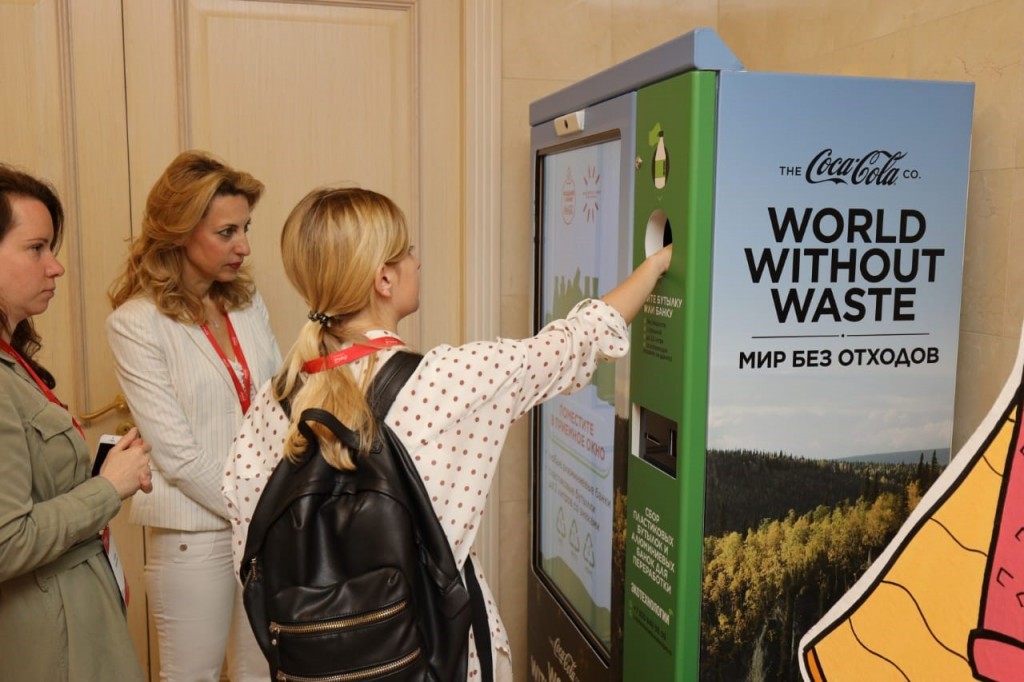 Система Coca Cola в России опубликовала Отчет об устойчивом развитии за 2018 год