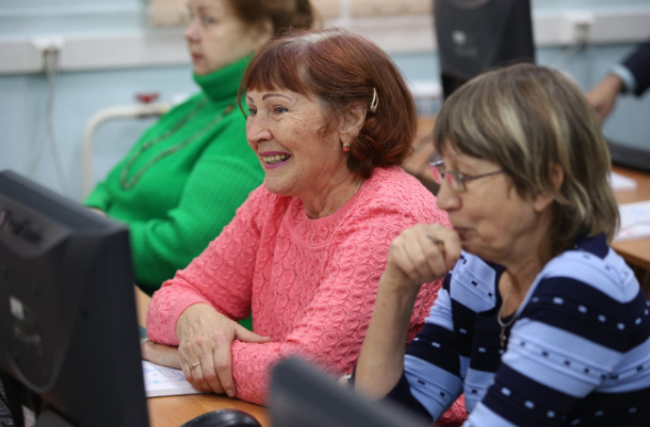 «Ростелеком» стал партнером обучающего проекта для кемеровских пенсионеров