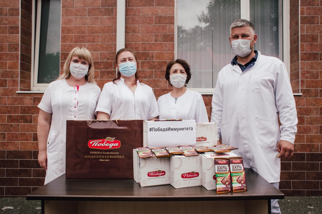КФ «Победа» поддерживает краснодарских врачей шоколадом для укрепления иммунитета